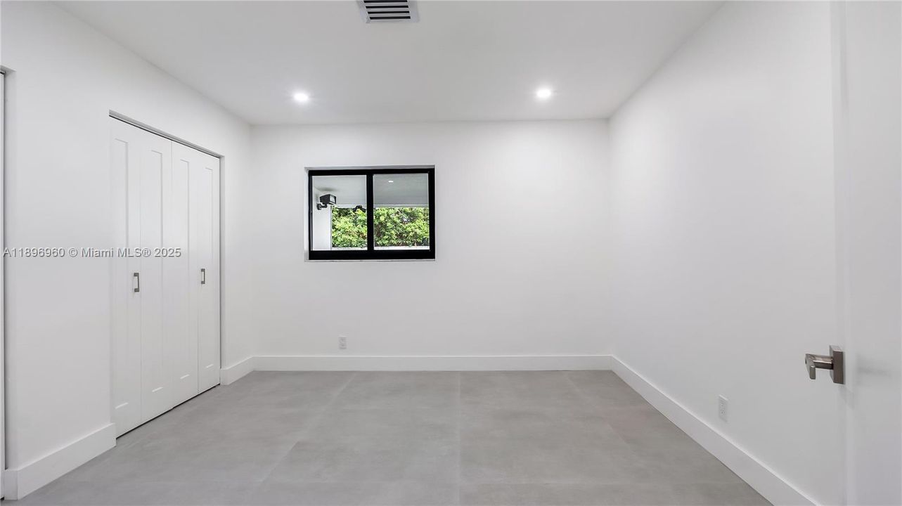 For Sale: $730,000 (3 beds, 2 baths, 1818 Square Feet)