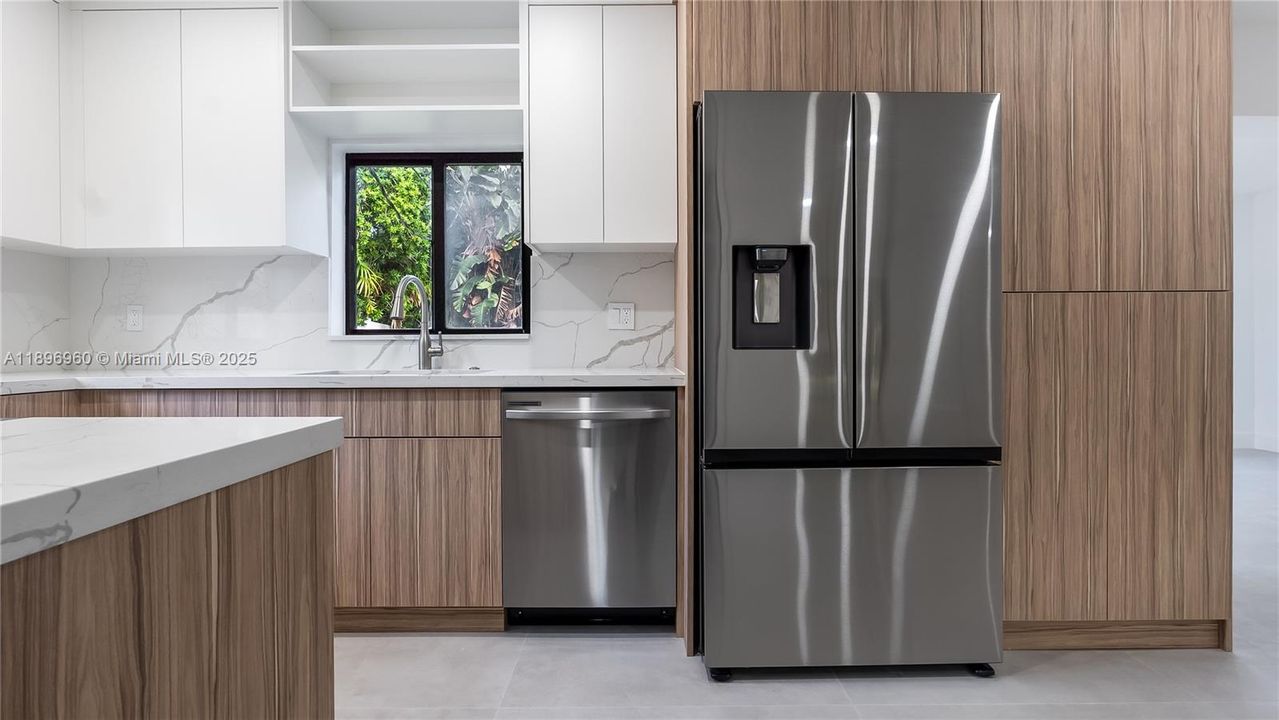 For Sale: $730,000 (3 beds, 2 baths, 1818 Square Feet)