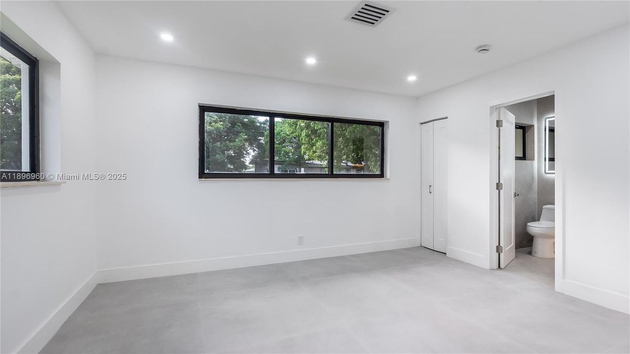 For Sale: $730,000 (3 beds, 2 baths, 1818 Square Feet)