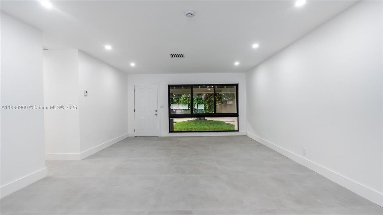 For Sale: $730,000 (3 beds, 2 baths, 1818 Square Feet)