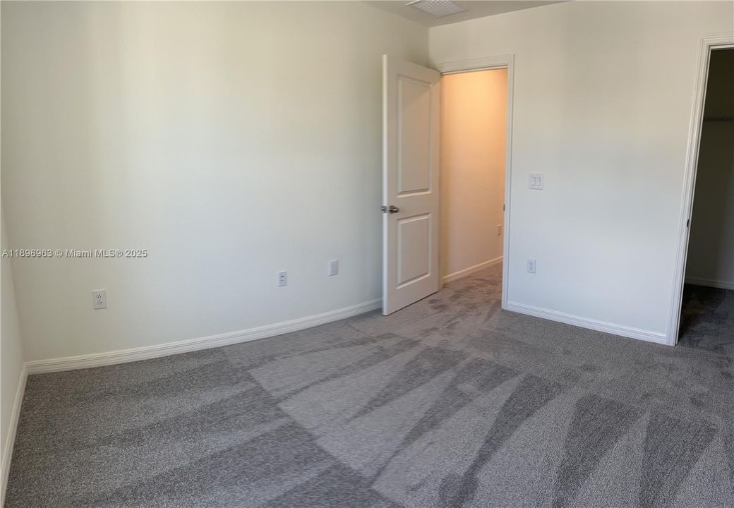 В аренду: $1,875 (3 спален, 2 ванн, 0 Квадратных фут)