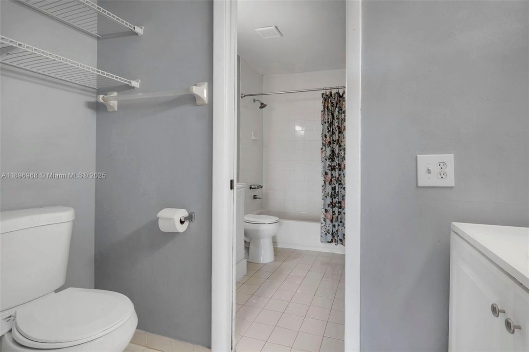 Недавно продано: $254,999 (2 спален, 1 ванн, 1150 Квадратных фут)