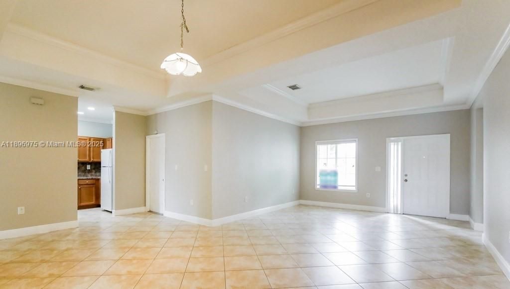 Recently Rented: $2,465 (4 beds, 3 baths, 1857 Square Feet)