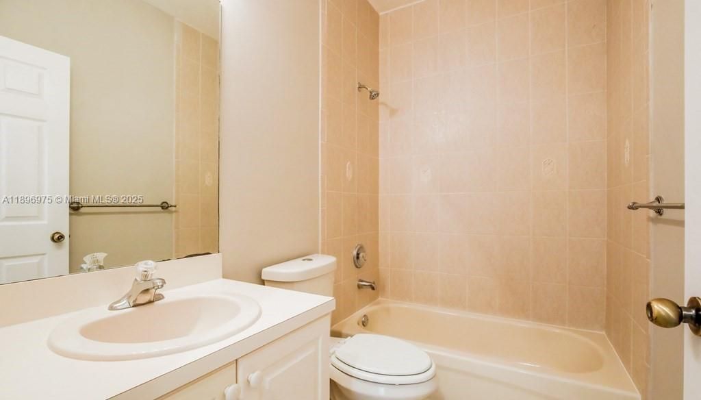 Recently Rented: $2,465 (4 beds, 3 baths, 1857 Square Feet)