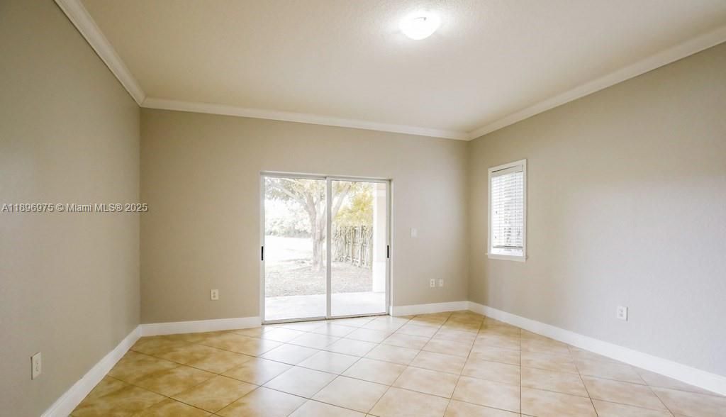 Recently Rented: $2,465 (4 beds, 3 baths, 1857 Square Feet)