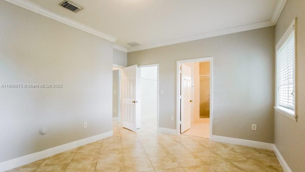 Recently Rented: $2,465 (4 beds, 3 baths, 1857 Square Feet)