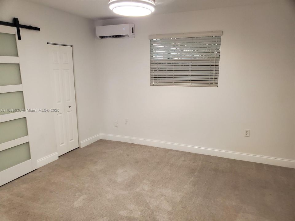 Active With Contract: $920,000 (5 beds, 3 baths, 3038 Square Feet)