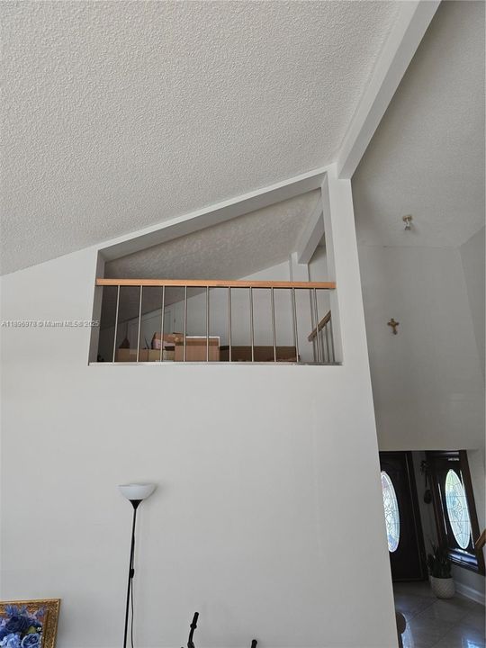 Active With Contract: $920,000 (5 beds, 3 baths, 3038 Square Feet)