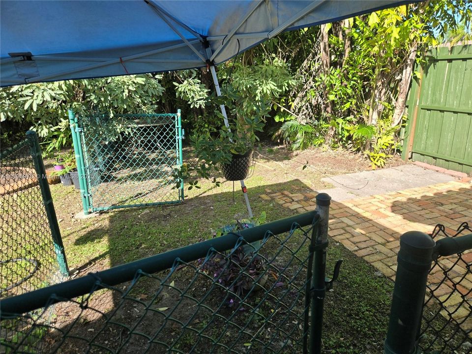 Active With Contract: $920,000 (5 beds, 3 baths, 3038 Square Feet)