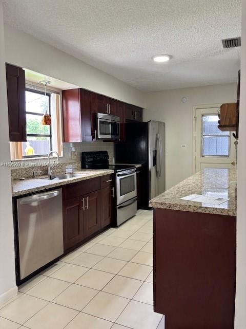 Active With Contract: $699,900 (4 beds, 2 baths, 1670 Square Feet)