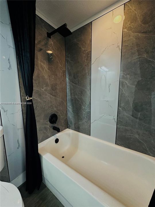 待售: $199,900 (2 贝兹, 2 浴室, 0 平方英尺)