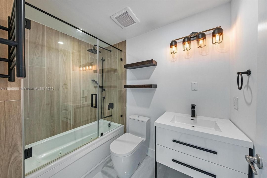 Recently Rented: $5,300 (3 beds, 2 baths, 1336 Square Feet)