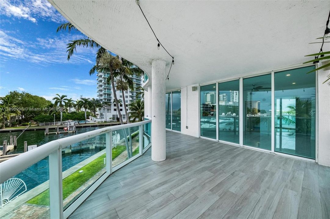 Recently Rented: $5,300 (3 beds, 2 baths, 1336 Square Feet)