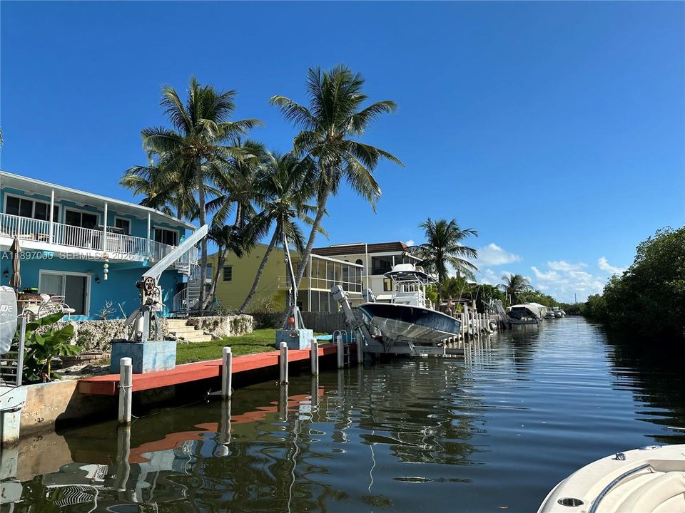 For Sale: $1,599,000 (4 beds, 2 baths, 1680 Square Feet)
