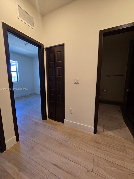 待售: $570,000 (3 贝兹, 2 浴室, 1743 平方英尺)