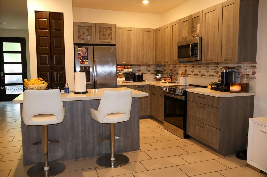 En Venta: $570,000 (3 camas, 2 baños, 1743 Pies cuadrados)