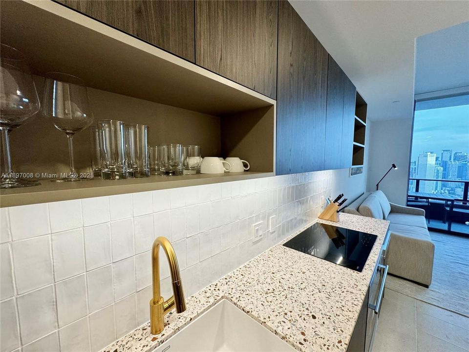 For Rent: $4,900 (1 beds, 1 baths, 505 Square Feet)