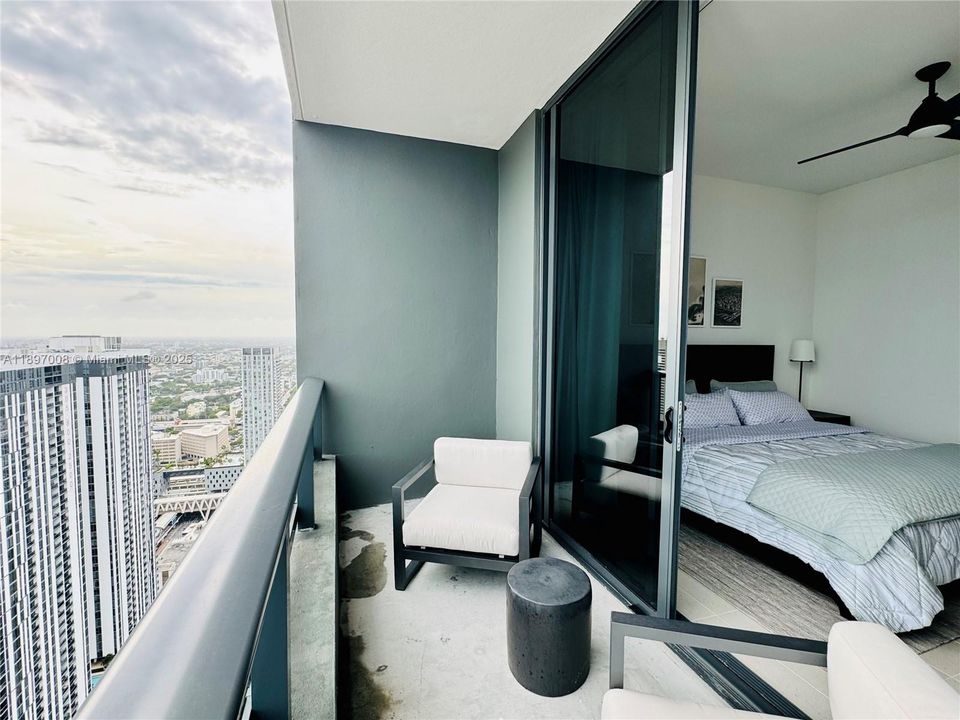 For Rent: $4,900 (1 beds, 1 baths, 505 Square Feet)