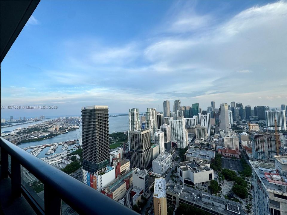 For Rent: $4,900 (1 beds, 1 baths, 505 Square Feet)