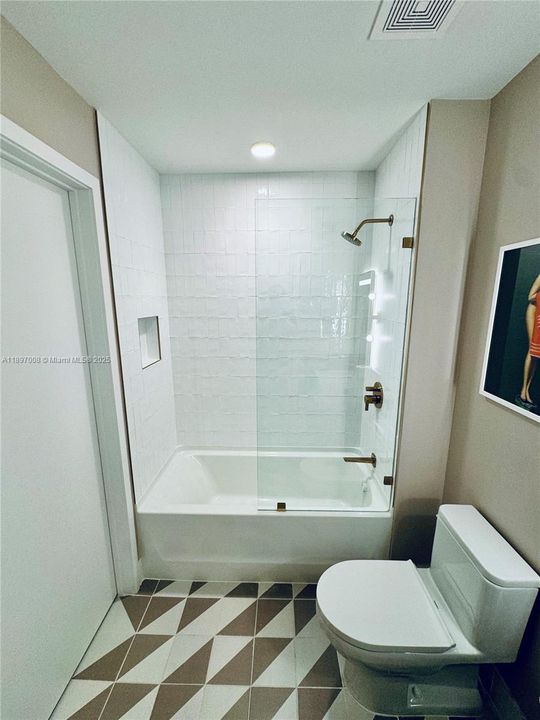 For Rent: $4,900 (1 beds, 1 baths, 505 Square Feet)