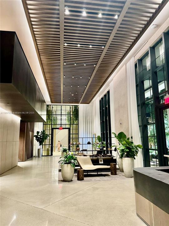 For Rent: $4,900 (1 beds, 1 baths, 505 Square Feet)