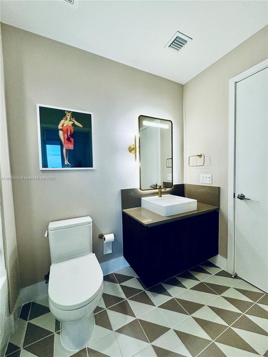 For Rent: $4,900 (1 beds, 1 baths, 505 Square Feet)