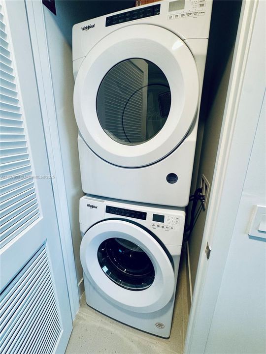 For Rent: $4,900 (1 beds, 1 baths, 505 Square Feet)