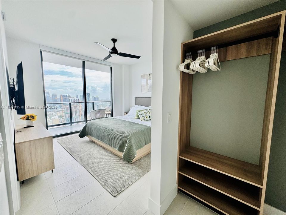 For Rent: $4,500 (1 beds, 1 baths, 540 Square Feet)