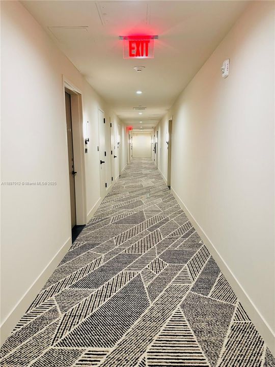 For Rent: $4,500 (1 beds, 1 baths, 540 Square Feet)