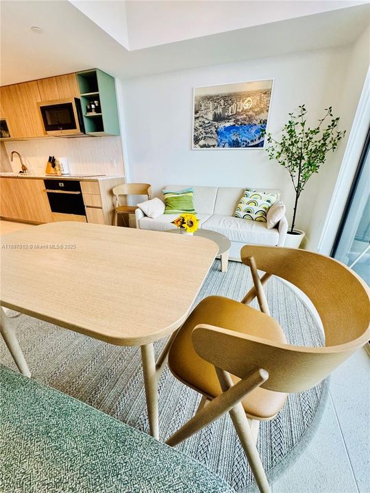 For Rent: $4,500 (1 beds, 1 baths, 540 Square Feet)