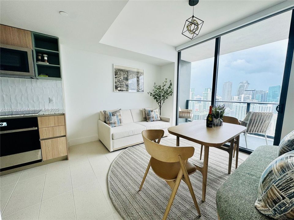 For Rent: $4,500 (1 beds, 1 baths, 540 Square Feet)