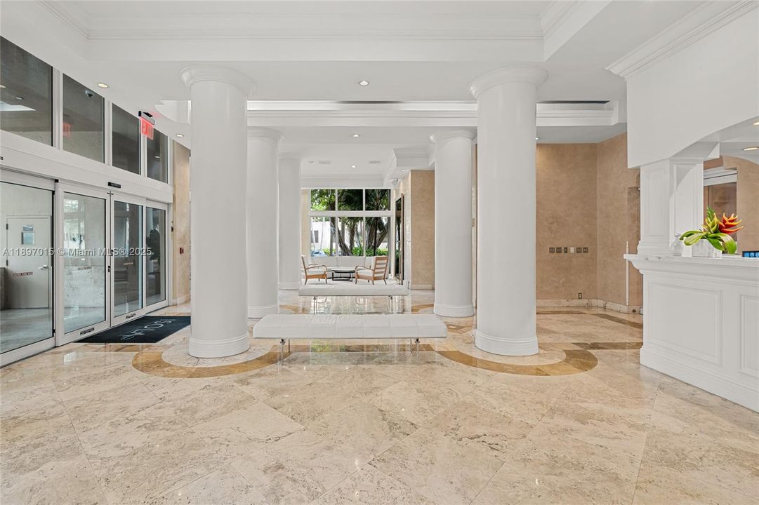 Recently Rented: $2,750 (1 beds, 1 baths, 735 Square Feet)