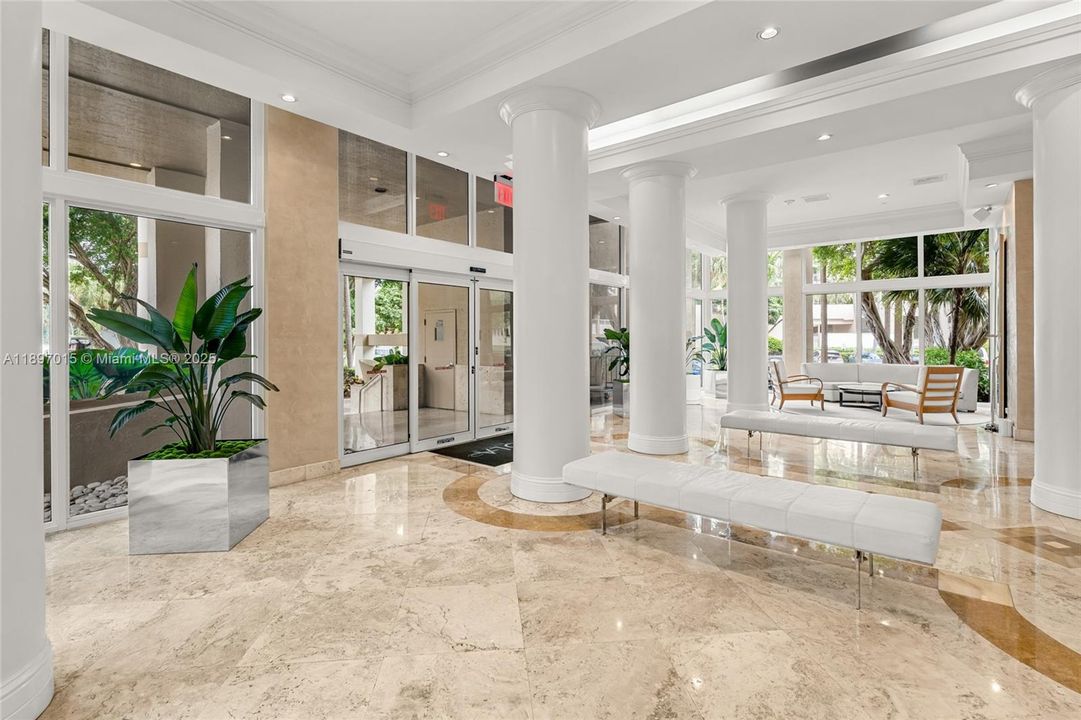 Recently Rented: $2,750 (1 beds, 1 baths, 735 Square Feet)