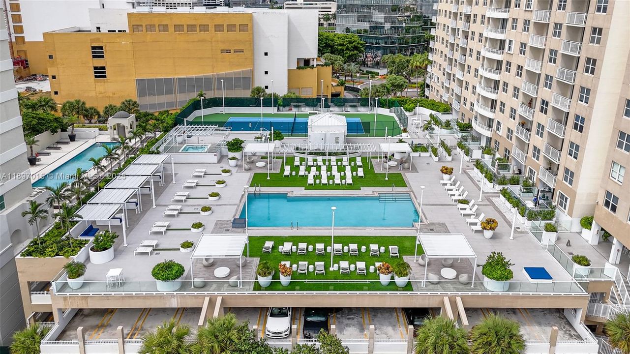 Recently Rented: $2,750 (1 beds, 1 baths, 735 Square Feet)