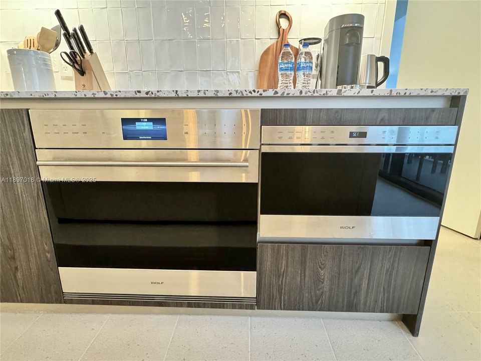 For Rent: $6,200 (2 beds, 2 baths, 837 Square Feet)