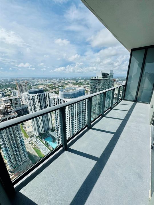 For Rent: $6,200 (2 beds, 2 baths, 837 Square Feet)