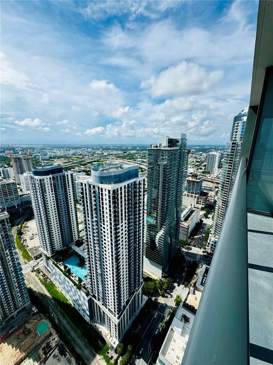 For Rent: $6,200 (2 beds, 2 baths, 837 Square Feet)