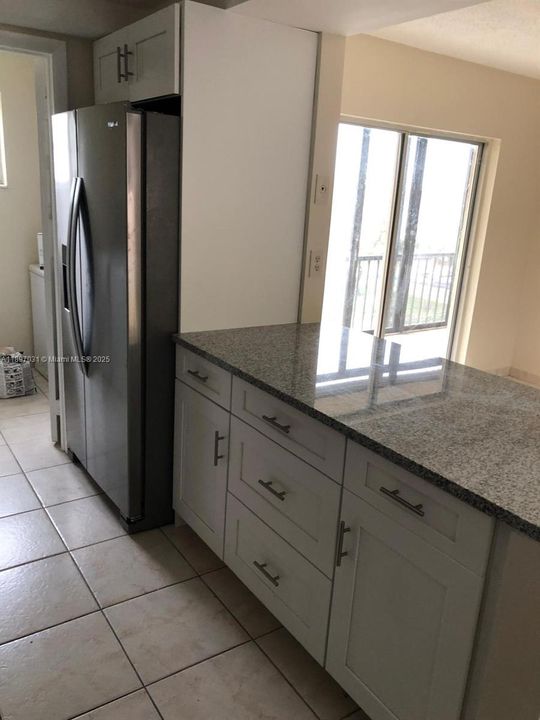 For Sale: $295,000 (2 beds, 2 baths, 1235 Square Feet)