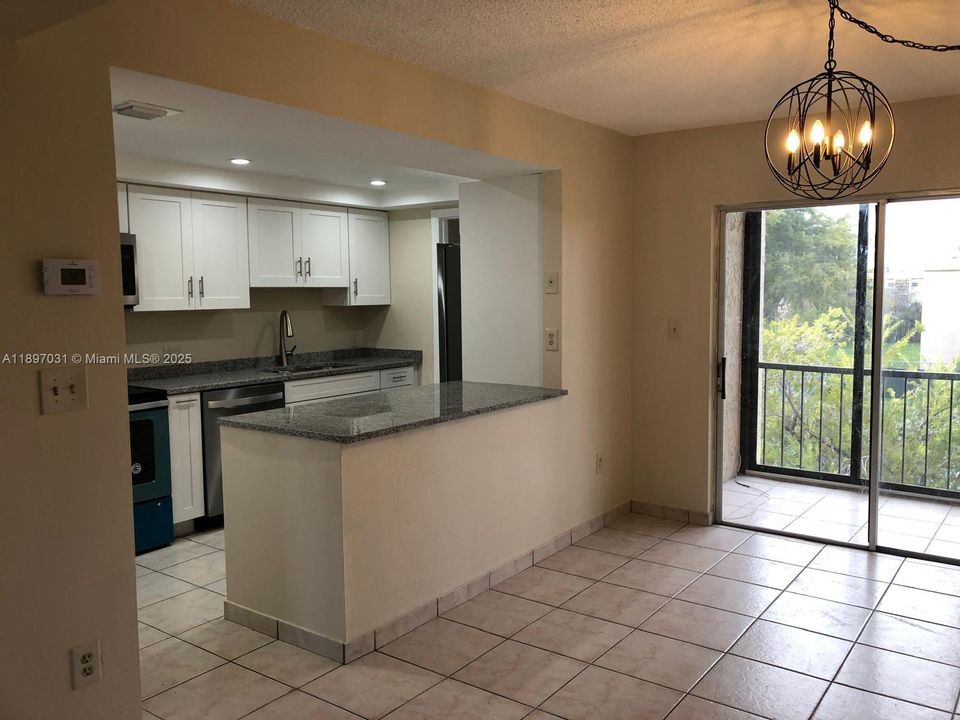 For Sale: $295,000 (2 beds, 2 baths, 1235 Square Feet)