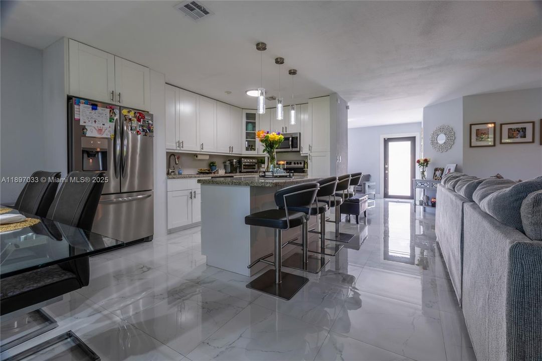 For Sale: $650,000 (4 beds, 2 baths, 1553 Square Feet)