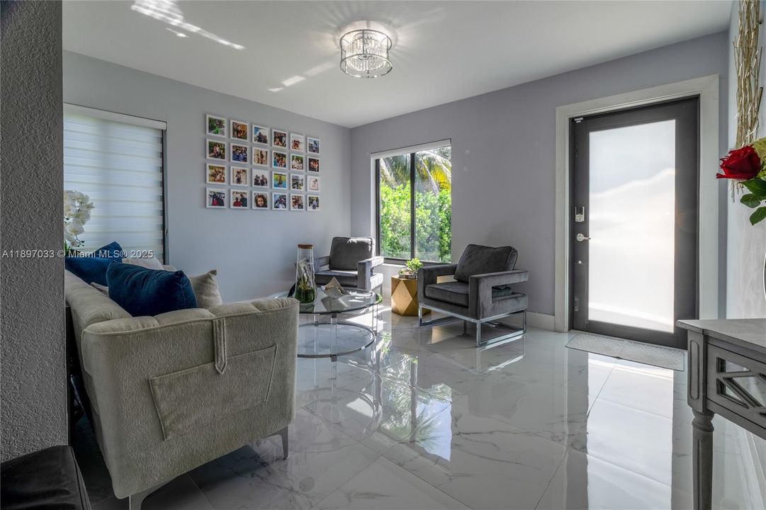 For Sale: $650,000 (4 beds, 2 baths, 1553 Square Feet)