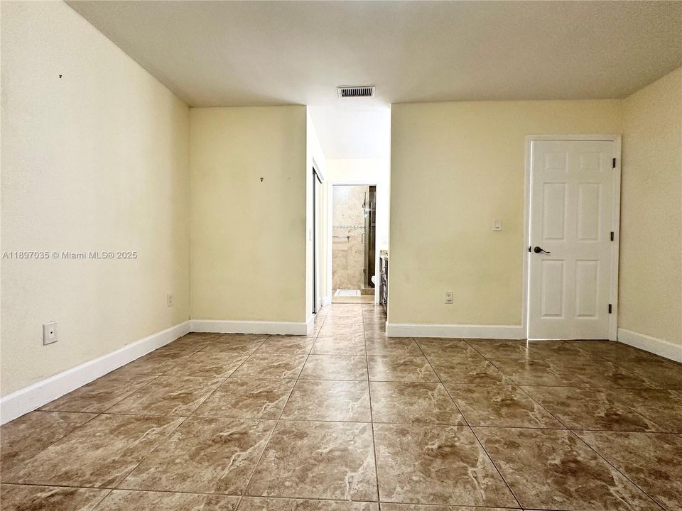 最近租的: $3,600 (3 贝兹, 2 浴室, 1552 平方英尺)