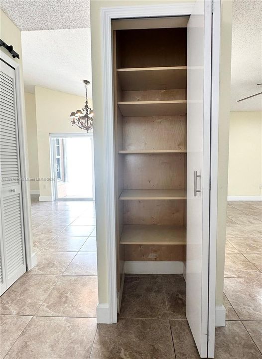 最近租的: $3,600 (3 贝兹, 2 浴室, 1552 平方英尺)