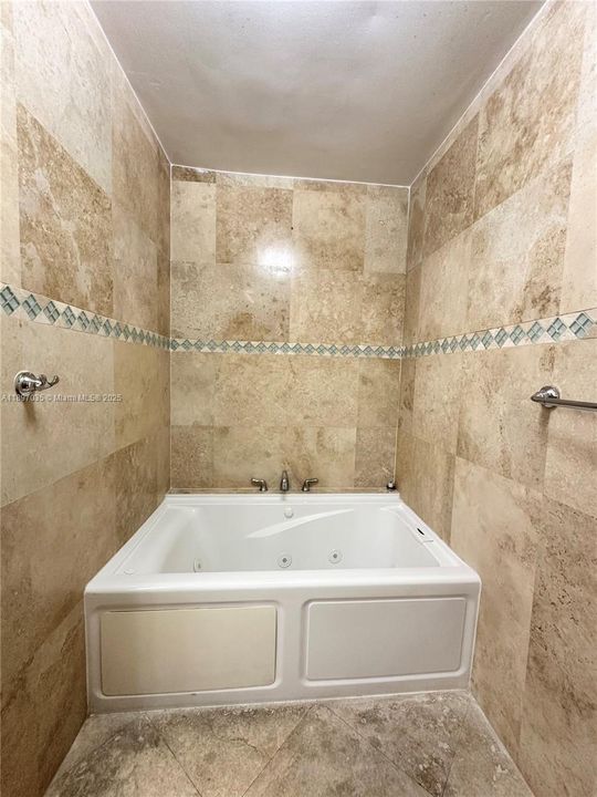 最近租的: $3,600 (3 贝兹, 2 浴室, 1552 平方英尺)