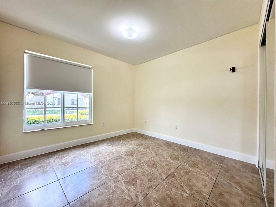 最近租的: $3,600 (3 贝兹, 2 浴室, 1552 平方英尺)