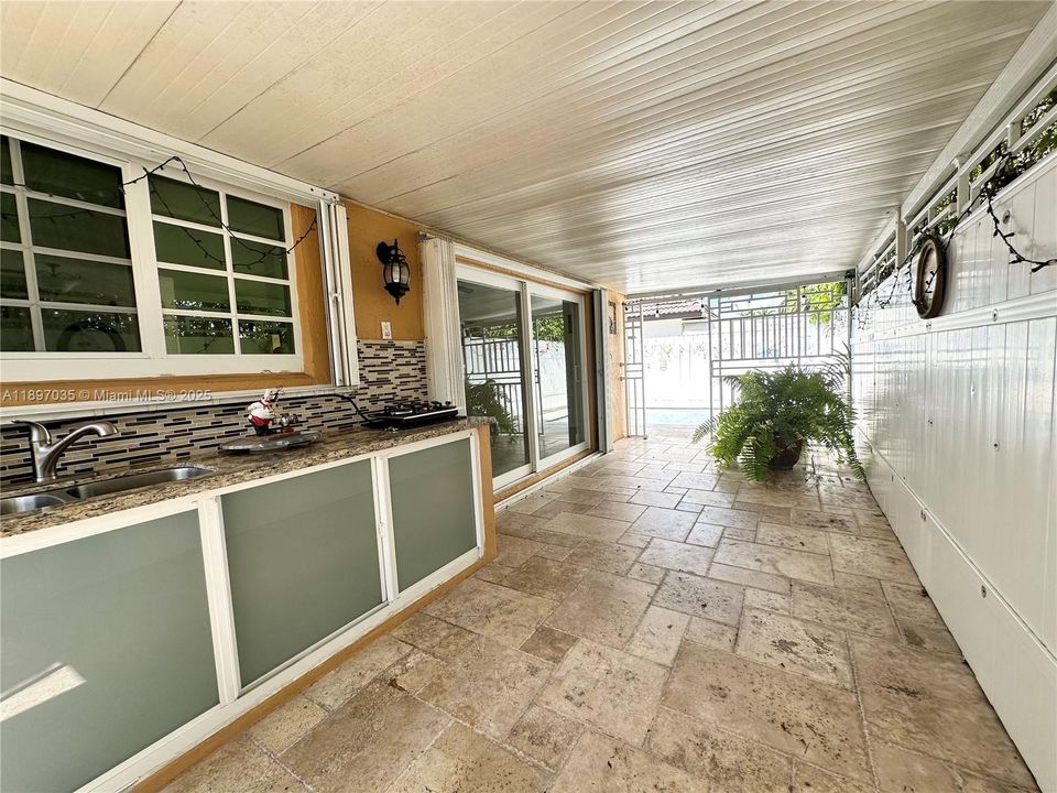 最近租的: $3,600 (3 贝兹, 2 浴室, 1552 平方英尺)