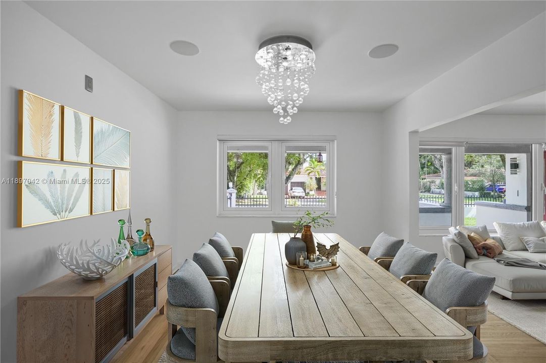 Под контрактом: $12,000 (4 спален, 3 ванн, 2934 Квадратных фут)