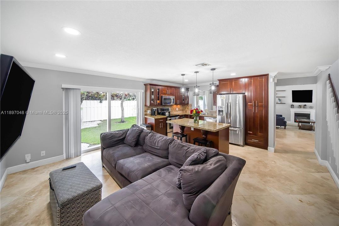 Недавно арендовано: $3,900 (3 спален, 2 ванн, 1806 Квадратных фут)