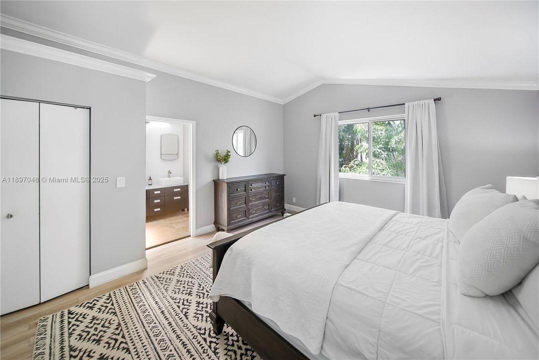 Недавно арендовано: $3,900 (3 спален, 2 ванн, 1806 Квадратных фут)