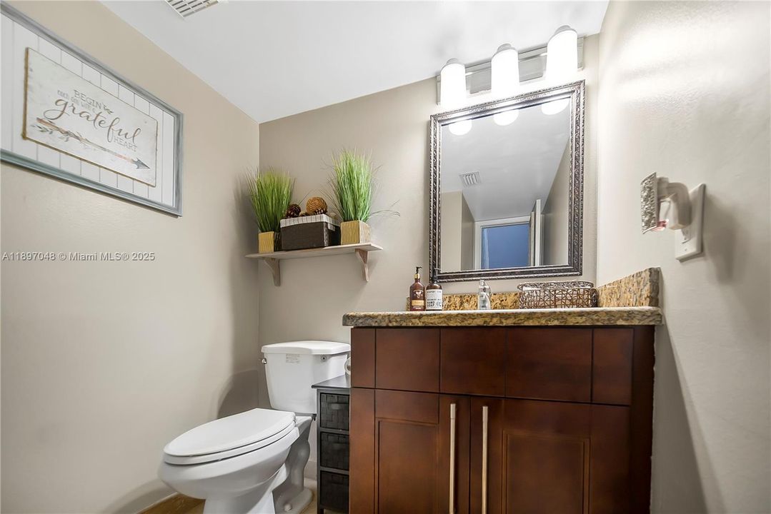 Недавно арендовано: $3,900 (3 спален, 2 ванн, 1806 Квадратных фут)